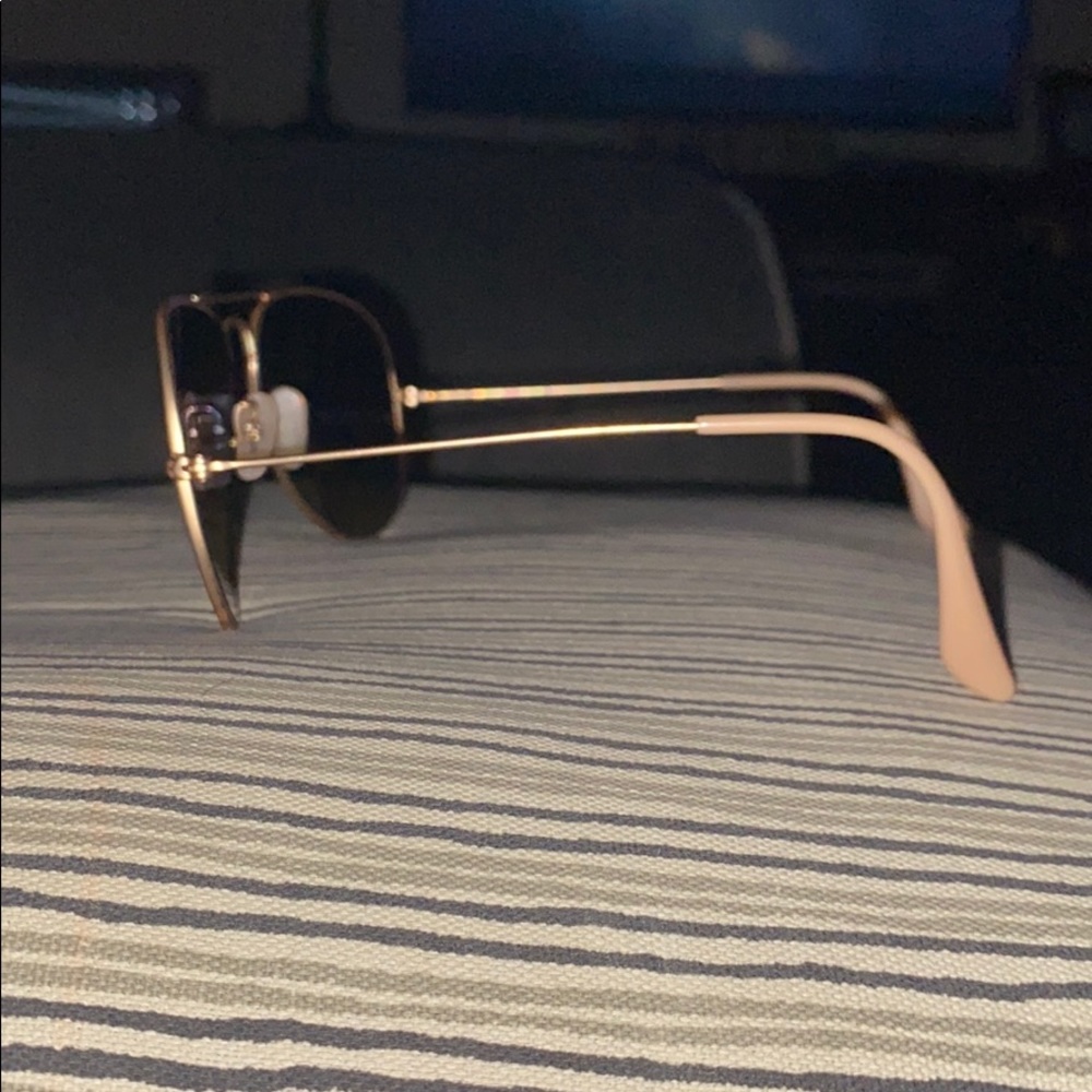 Authentic- Ray-Ban Aviators - Picture 2 of 4